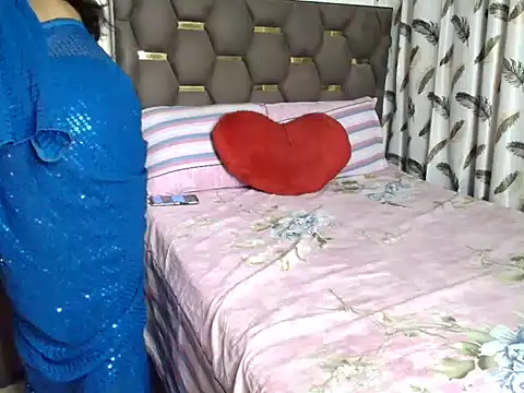 CUTE princess 143 online show from December 3, 2:04 pm