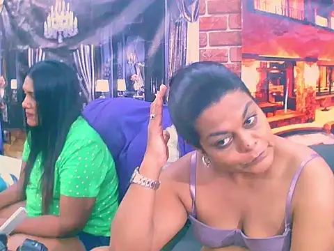 Snapshot of indianCherryPie chatting on October 28, 6:43 pm indianCherryPie online show from October 28, 6:43 pm