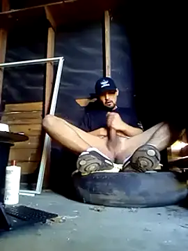 Snapshot of christphor chatting on December 14, 6:41 pm christphor online show from December 14, 6:41 pm