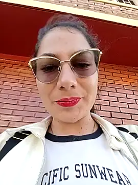 Snapshot of VALERY-03_ chatting on July 28, 6:20 pm VALERY-03 online show from July 28, 6:20 pm