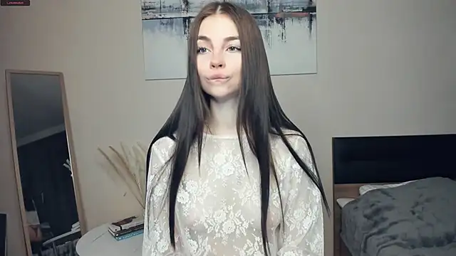 MaryJacksoon online show from November 18, 7:35 am