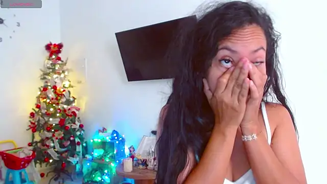 Snapshot of mariamulata chatting on December 24, 12:44 pm mariamulata online show from December 24, 12:44 pm