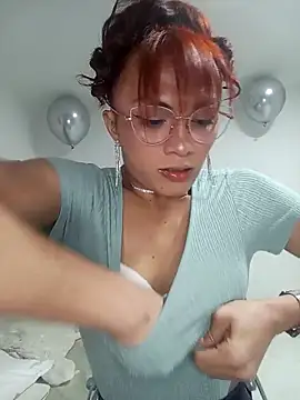 giuliana andrade online show from March 8, 2:30 pm