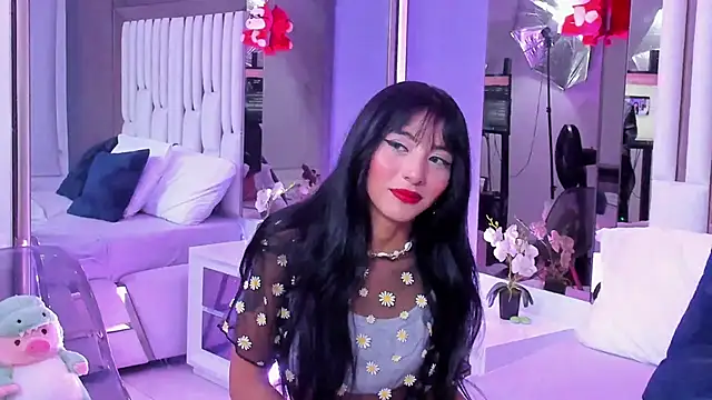 Snapshot of Kitty_Eliffe chatting on February 11, 10:28 pm Kitty Eliffe online show from February 11, 10:28 pm