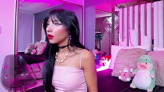 Snapshot of Kitty_Eliffe chatting on March 5, 7:27 pm Kitty Eliffe online show from March 5, 7:27 pm