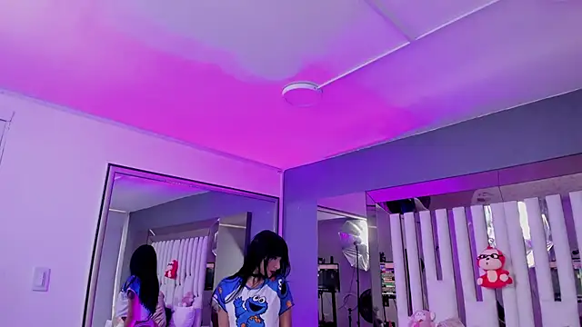 Snapshot of Kitty_Eliffe chatting on March 21, 7:24 pm Kitty Eliffe online show from March 21, 7:24 pm