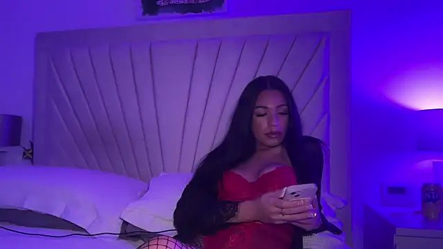 Snapshot of Ava_Foxx chatting on October 29, 9:05 pm Ava Foxx online show from October 29, 9:05 pm