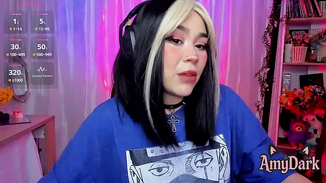 Snapshot of _AmyDark chatting on November 5, 8:42 pm AmyDark online show from November 5, 8:42 pm