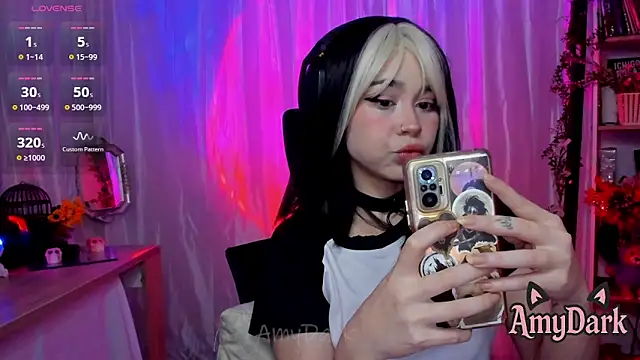 Snapshot of _AmyDark chatting on November 23, 12:10 am AmyDark online show from November 23, 12:10 am