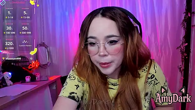 Snapshot of _AmyDark chatting on November 30, 9:41 pm AmyDark online show from November 30, 9:41 pm