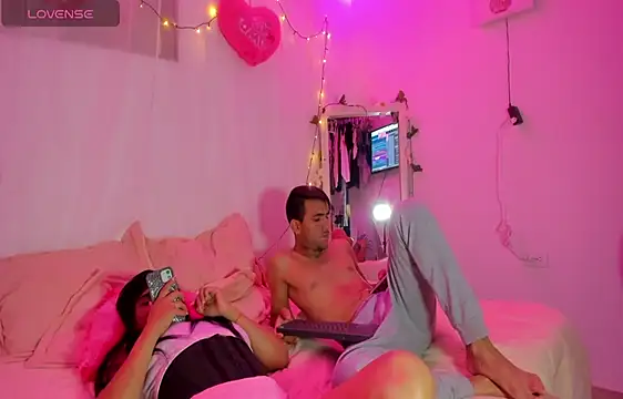 catalina and roger online show from February 15, 9:04 pm