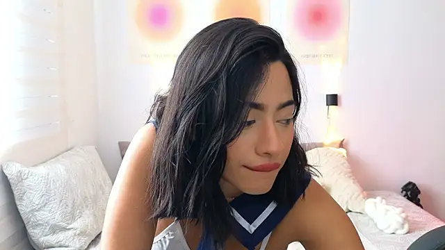 AlessaPears online show from October 22, 8:30 pm