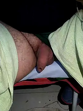 Snapshot of Leocesar37 chatting on June 15, 1:30 am Leocesar37 online show from June 15, 1:30 am