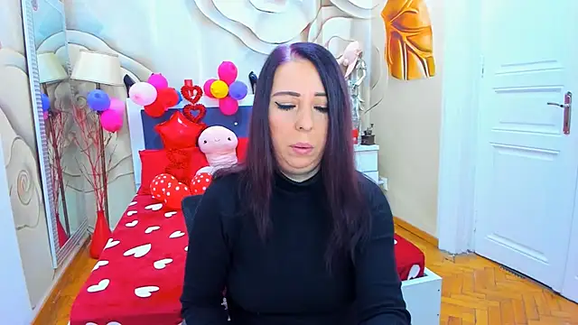 Snapshot of LauraSin chatting on February 17, 4:20 am LauraSin online show from February 17, 4:20 am