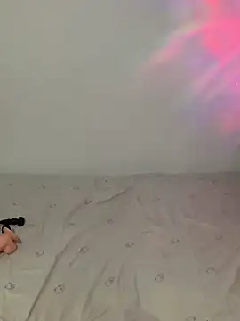 Snapshot of Jeroliee_viyana chatting on December 31, 4:16 am Jeroliee viyana online show from December 31, 4:16 am