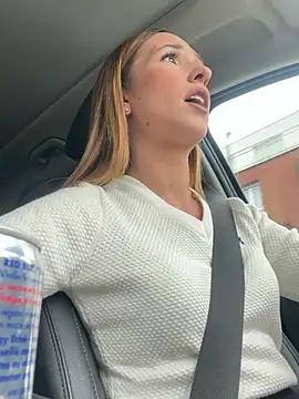 Snapshot of lola_tentatiion chatting on March 11, 1:12 pm lola tentatiion online show from March 11, 1:12 pm