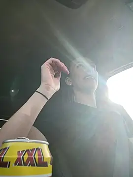 Snapshot of lola_tentatiion chatting on March 21, 8:50 am lola tentatiion online show from March 21, 8:50 am