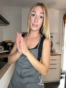 Snapshot of lola_tentatiion chatting on September 18, 7:21 am lola tentatiion online show from September 18, 7:21 am