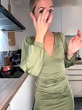 Snapshot of lola_tentatiion chatting on September 26, 7:23 am lola tentatiion online show from September 26, 7:23 am