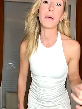 Snapshot of lola_tentatiion chatting on October 4, 7:01 pm lola tentatiion online show from October 4, 7:01 pm