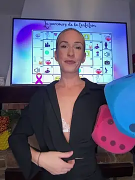 Snapshot of lola_tentatiion chatting on October 5, 7:01 pm lola tentatiion online show from October 5, 7:01 pm