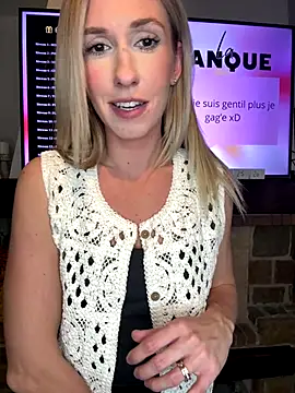 Snapshot of lola_tentatiion chatting on November 9, 9:02 pm lola tentatiion online show from November 9, 9:02 pm