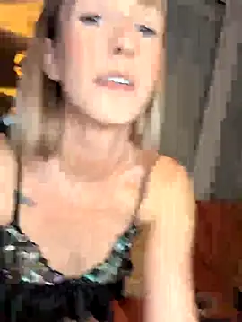 Snapshot of lola_tentatiion chatting on November 29, 8:01 pm lola tentatiion online show from November 29, 8:01 pm