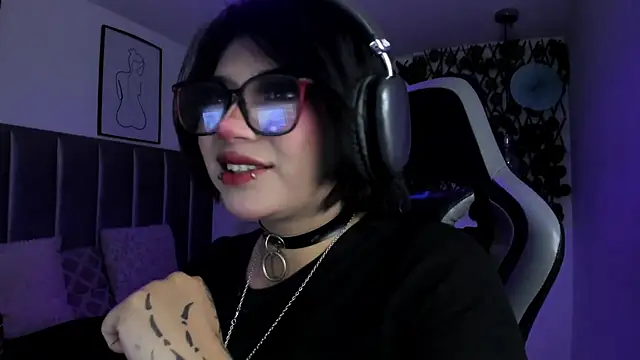 Kitty Gang online show from June 27, 6:35 pm