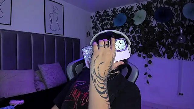 Kitty Gang online show from July 14, 12:57 am