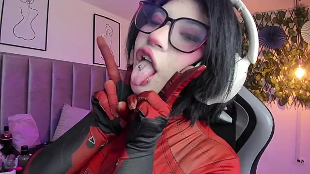 Kitty Gang online show from August 2, 12:20 am