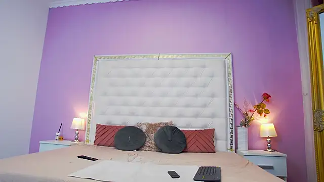 Lenna Paul online show from October 6, 4:10 am