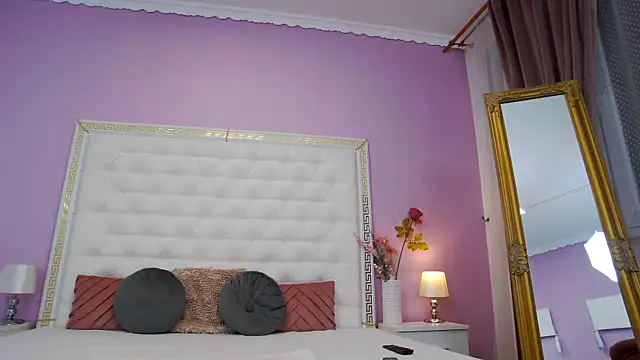 Lenna Paul online show from November 21, 4:44 am