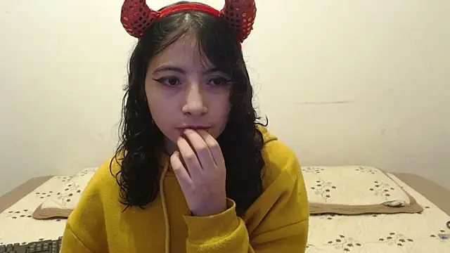 Snapshot of Asuna_and_Kiirito chatting on March 14, 3:15 am Asuna and Kiirito online show from March 14, 3:15 am