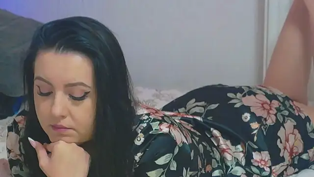 Snapshot of Ariel__Blossom chatting on December 10, 3:44 pm Ariel Blossom online show from December 10, 3:44 pm