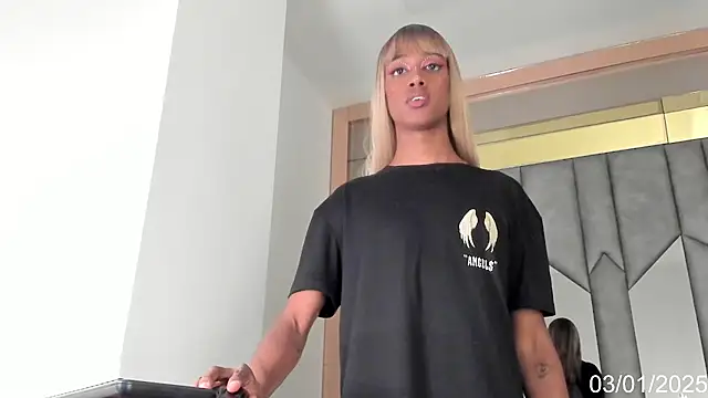 Doll Isaa online show from January 3, 4:16 pm