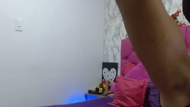 AlexaFontana online show from April 23, 11:51 pm