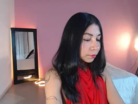 selene gils online show from April 26, 9:12 pm