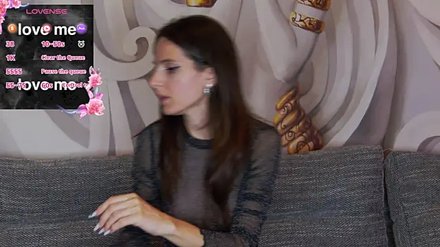 hailey peach online show from October 19, 5:02 pm