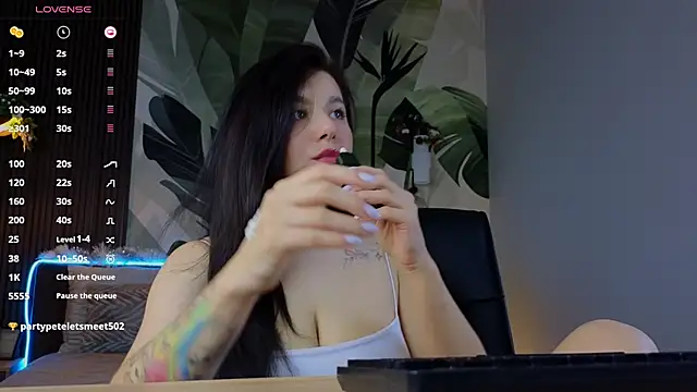 Snapshot of Jenna_Adams_ chatting on January 8, 4:12 am Jenna Adams online show from January 8, 4:12 am