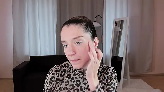 helentasty online show from September 14, 2:33 am