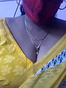 Snapshot of mallu-sumi chatting on October 25, 5:48 am mallu-sumi online show from October 25, 5:48 am