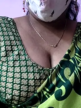 Snapshot of mallu-sumi chatting on November 17, 3:34 am mallu-sumi online show from November 17, 3:34 am