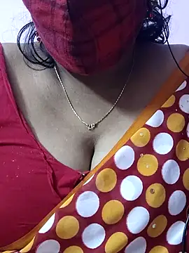 Snapshot of mallu-sumi chatting on December 2, 5:52 pm mallu-sumi online show from December 2, 5:52 pm