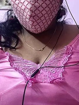 Snapshot of mallu-sumi chatting on December 4, 6:05 pm mallu-sumi online show from December 4, 6:05 pm