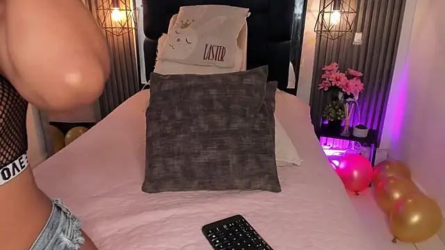 kristakinnky online show from July 31, 12:26 pm