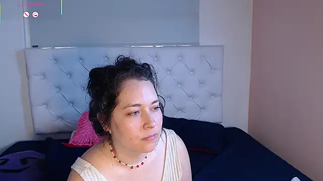 May Carlier online show from March 6, 8:16 pm