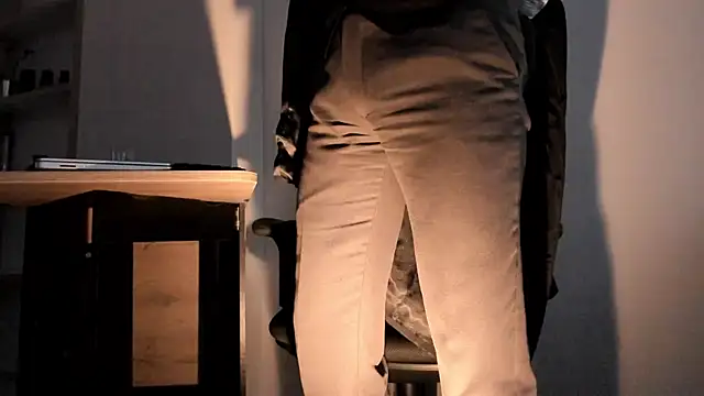 Snapshot of pablo-rincon95 chatting on January 11, 9:46 pm pablo-rincon95 online show from January 11, 9:46 pm