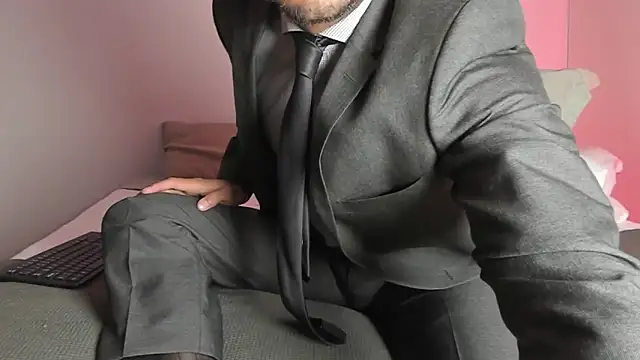 Snapshot of pablo-rincon95 chatting on March 17, 11:42 am pablo-rincon95 online show from March 17, 11:42 am