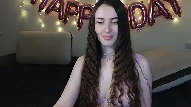 Snapshot of Tutti_Frutt1s chatting on November 23, 6:02 am Tutti Frutt1s online show from November 23, 6:02 am