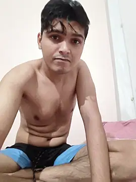 Snapshot of pleasureCan chatting on May 30, 7:33 pm pleasureCan online show from May 30, 7:33 pm